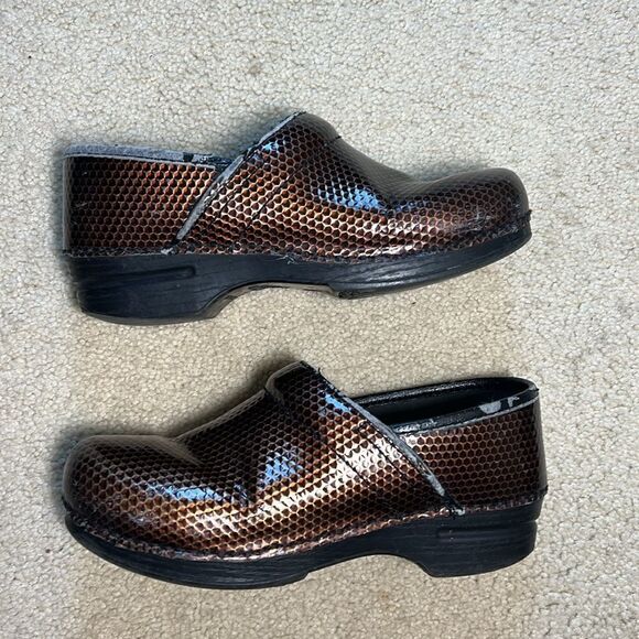 Dansko Bronze Slip On Clogs Size 38 - Picture 5 of 7